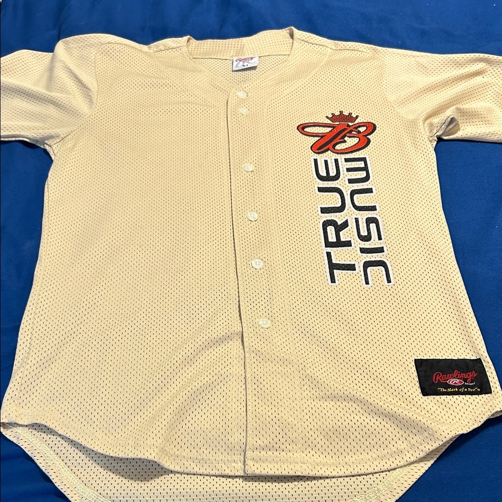 Rawlings Beige Baseball Jersey with Bold Graphics